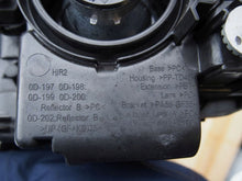 Laden Sie das Bild in den Galerie-Viewer, Frontscheinwerfer Toyota Yaris Rechts Scheinwerfer Headlight SCH6517768890bx