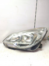 Laden Sie das Bild in den Galerie-Viewer, Frontscheinwerfer Opel Corsa D 13432889 Links Scheinwerfer Headlight SCH5194393554yg