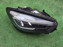 Laden Sie das Bild in den Galerie-Viewer, Frontscheinwerfer Mercedes-Benz W247 A2479065207 Rechts Scheinwerfer Headlight SCH4275175439wc