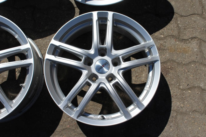 4x Alufelge 17 Zoll 7.0" 5x114.3 50ET Glanz Silber KBA-51743- Hyundai I Z FEL4641997346iw