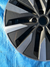 Load image into Gallery viewer, 1x Alufelge 18 Zoll 8.0&quot; 5x112 39ET 4K0601025B Audi A6 C8 Rim Wheel