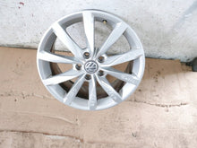 Laden Sie das Bild in den Galerie-Viewer, 1x Alufelge 17 Zoll 7.0" 5x112 49ET 5G0601025BH VW Golf VII I Rim Wheel FEL2875589659pm