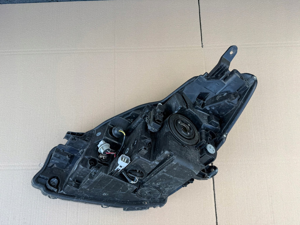 Frontscheinwerfer Toyota Yaris Rechts Scheinwerfer Headlight SCH7855544338ti