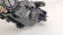 Laden Sie das Bild in den Galerie-Viewer, Frontscheinwerfer Mercedes-Benz Slk R172 A1728202259 Rechts Headlight SCH8101533396ws
