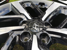 Load image into Gallery viewer, 4x Alufelge 18 Zoll 7.5&quot; 5x114.3 52ET Glanz Schwarz 52910-J9300 Hyundai Kona