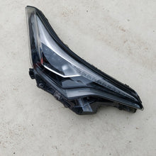 Load image into Gallery viewer, Frontscheinwerfer Toyota C-Hr Chr 81150-F4071-00 LED Rechts Headlight SCH5424331184hx