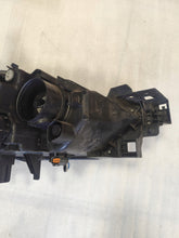 Laden Sie das Bild in den Galerie-Viewer, Frontscheinwerfer Mazda Cx3 D10E-51040 LED Links Scheinwerfer Headlight