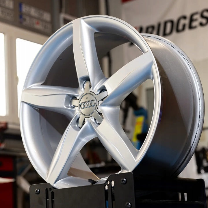 4x Alufelge 18 Zoll 8.0" 5x112 47ET Glanz Silber Audi Rim Wheel FEL8304230347qo