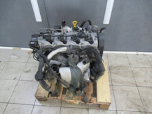 Laden Sie das Bild in den Galerie-Viewer, Motor Hyundai Kia D4EA CRDi Diesel Engine Unkomplett
