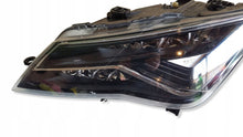 Laden Sie das Bild in den Galerie-Viewer, Frontscheinwerfer Seat Leon 5F1941007F Links Scheinwerfer Headlight SCH1546344329az