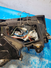 Laden Sie das Bild in den Galerie-Viewer, Frontscheinwerfer Skoda Superb Links Scheinwerfer Headlight