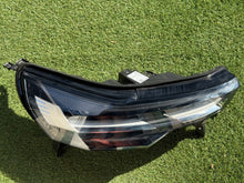 Laden Sie das Bild in den Galerie-Viewer, Frontscheinwerfer Renault Captur I 260100091R Rechts Scheinwerfer Headlight SCH6567058639ds