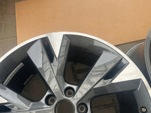 Laden Sie das Bild in den Galerie-Viewer, 1x Alufelge 20 Zoll 9.0" 5x112 42ET 89A601025M Audi E-Tron Rim Wheel