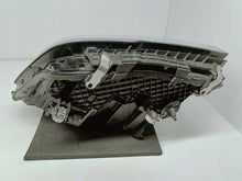 Laden Sie das Bild in den Galerie-Viewer, Frontscheinwerfer BMW 5 G31 G30 MDE15076A 5A388C3041EX2640 Rechts oder Links SCH9933917555az