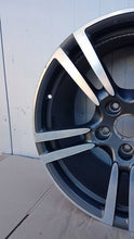Load image into Gallery viewer, 1x Alufelge 20 Zoll 97036219204 Porsche Panamera Rim Wheel FEL8877985976oq