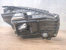 Laden Sie das Bild in den Galerie-Viewer, Frontscheinwerfer Mercedes-Benz W206 A2069063903 Links Scheinwerfer Headlight SCH8008653198fg