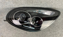 Laden Sie das Bild in den Galerie-Viewer, Frontscheinwerfer Porsche Cayman 981 Xenon Rechts Scheinwerfer Headlight SCH6638450360cn