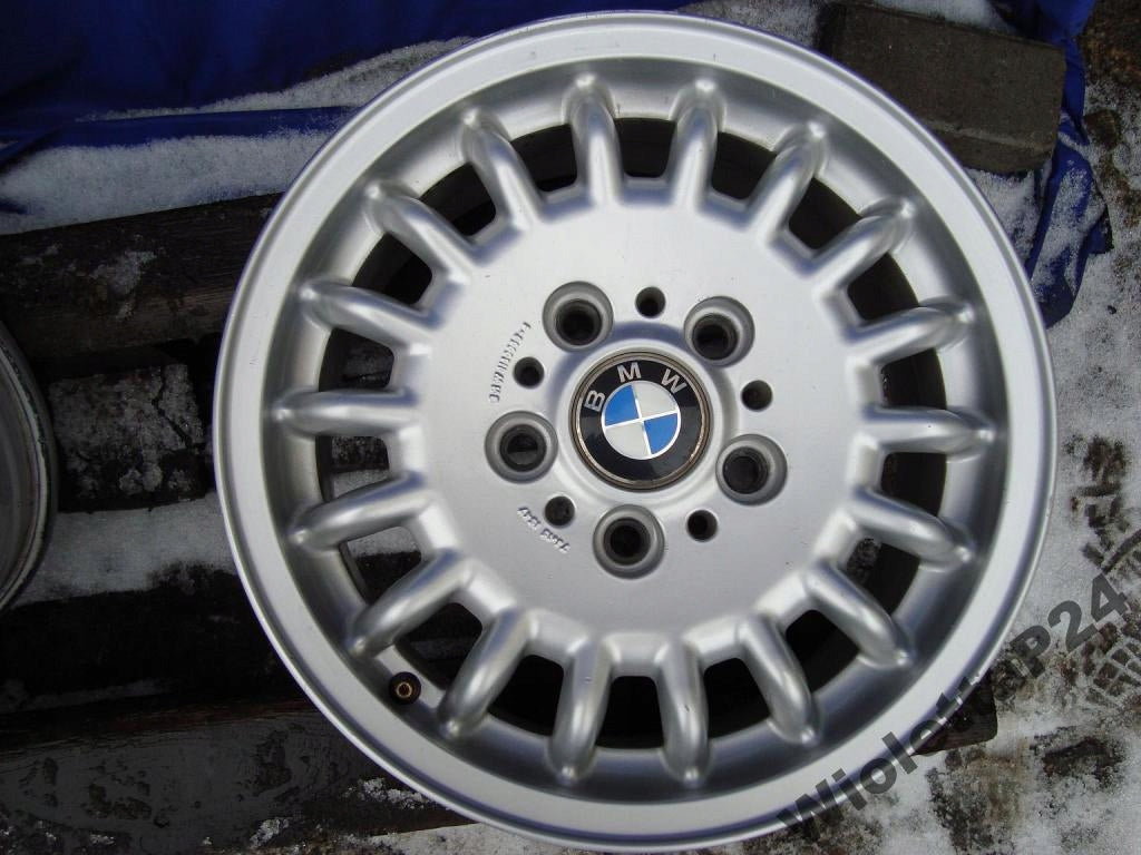 1x Alufelge 15 Zoll 7.0" 5x120 47ET BMW 1 Rim Wheel