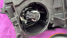 Laden Sie das Bild in den Galerie-Viewer, Frontscheinwerfer Land Rover Range Evoque GJ32-13W030 LED Links Headlight SCH3042705415cp
