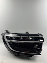 Laden Sie das Bild in den Galerie-Viewer, Frontscheinwerfer Renault 260103381R LED Rechts Scheinwerfer Headlight