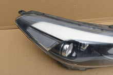 Load image into Gallery viewer, Frontscheinwerfer Hyundai Tucson 92102-D7100 Rechts Scheinwerfer Headlight SCH7845579683pj