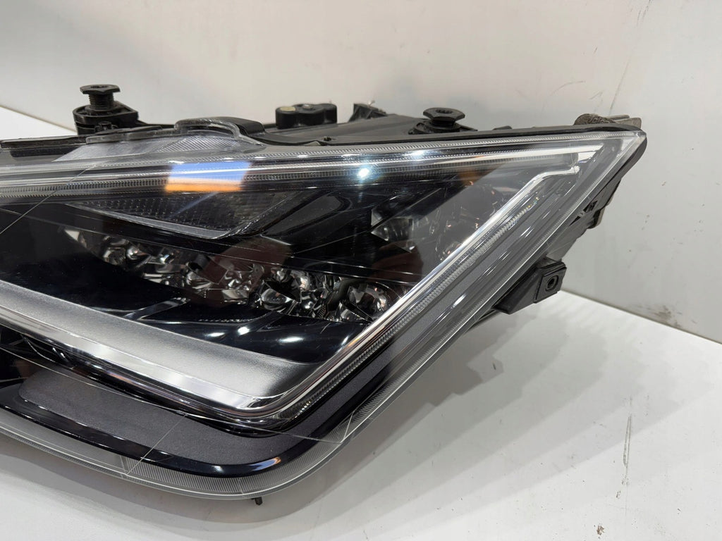 Frontscheinwerfer Seat Leon 5f1 5F1941007A 5F1941008A Full LED Ein Satz