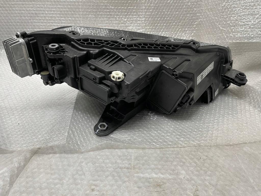 Frontscheinwerfer Skoda Superb III 3V1941015C LED Ein Stück (Rechts oder Links)