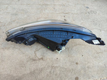 Load image into Gallery viewer, Frontscheinwerfer Hyundai I10 92102-B9000 Rechts Scheinwerfer Headlight SCH1429635710nr
