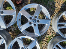 Laden Sie das Bild in den Galerie-Viewer, 4x Alufelge 16 Zoll 6.5" 5x112 46ET Glanz KBA50553 Skoda Octavia I Rim Wheel FEL4913506988fk