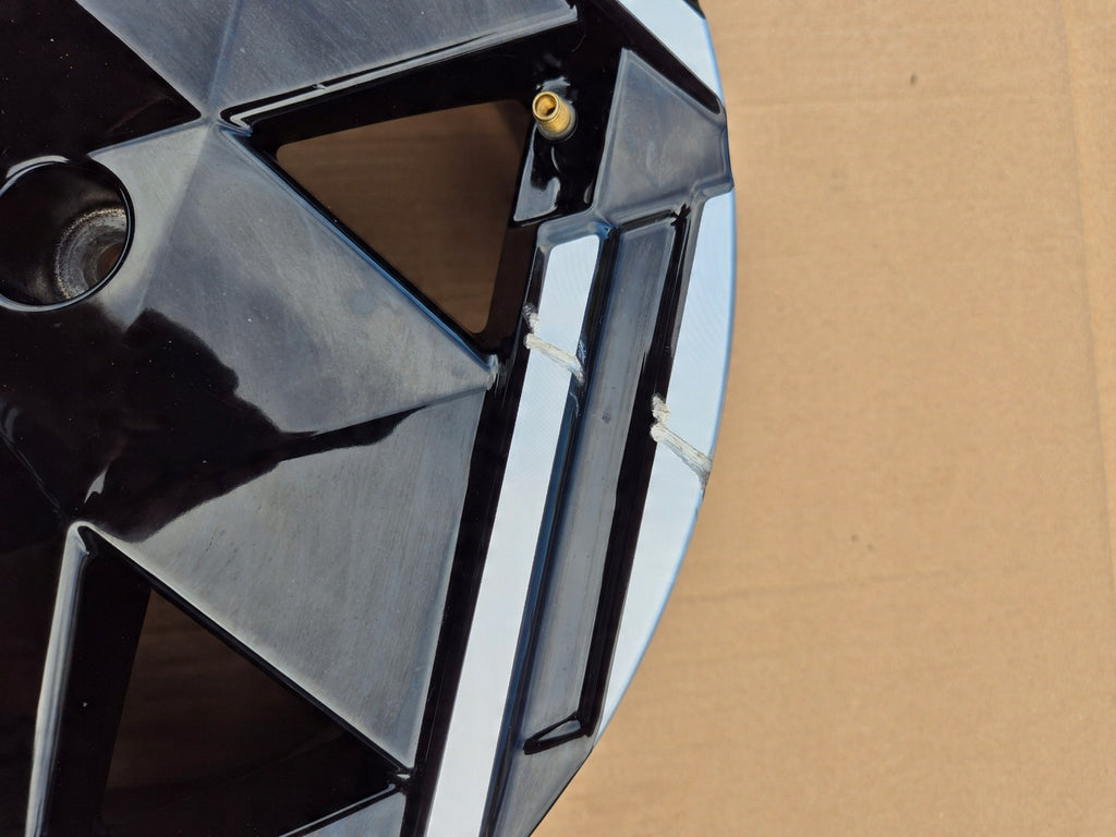 1x Alufelge 16 Zoll 6.5" 5x114.3 40ET Glanz Silber Nissan Leaf Rim Wheel