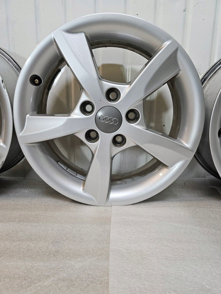 4x Alufelge 16 Zoll 6.0" 5x112 48ET Glanz Silber 8V0071496 Audi A3 Rim Wheel FEL6262505610cp