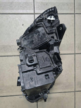 Laden Sie das Bild in den Galerie-Viewer, Frontscheinwerfer Mercedes-Benz W205 A205 A2059063703 030128423306 Links SCH8938297424wi