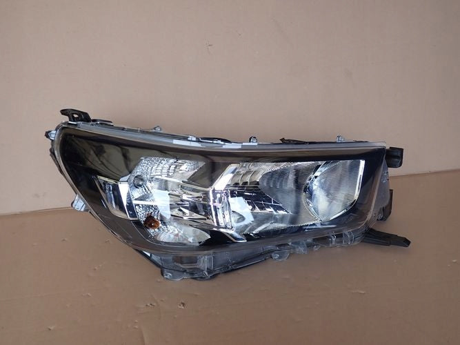 Frontscheinwerfer Toyota Hilux VIII 1EJ-923364-040 Rechts Scheinwerfer Headlight SCH2577610801zq
