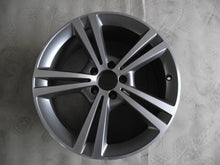 Laden Sie das Bild in den Galerie-Viewer, 1x Alufelge 19 Zoll 7.5&quot; 5x112 49ET A1774010800 Mercedes-Benz Cla X117 Rim Wheel