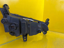 Laden Sie das Bild in den Galerie-Viewer, Frontscheinwerfer Hyundai I30 III 92207G4600 LED Links Scheinwerfer Headlight SCH2439709358ly