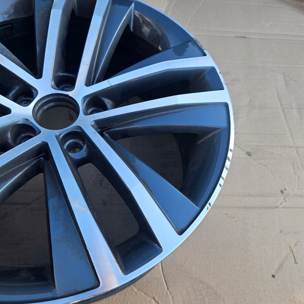 1x Alufelge 18 Zoll 6.0" 5x112 35ET 7N0601025F Seat Alhambra Sharan Rim Wheel FEL9197919091qu