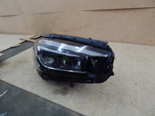 Laden Sie das Bild in den Galerie-Viewer, Frontscheinwerfer Mercedes-Benz W247 A2479062003 LED Rechts Headlight SCH7075210197fv