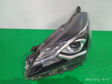 Load image into Gallery viewer, Frontscheinwerfer Toyota Yaris LED Links Scheinwerfer Headlight