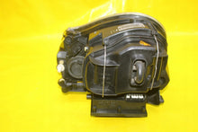 Laden Sie das Bild in den Galerie-Viewer, Frontscheinwerfer Porsche Cayenne 7L5941006AR 89306360 Xenon Rechts Headlight