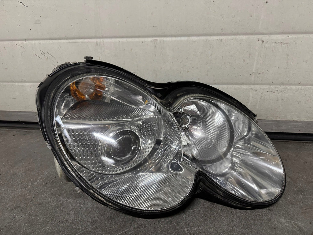Frontscheinwerfer Mercedes-Benz Sl A2308207461 0301176476 Rechts Headlight SCH7555255689wr
