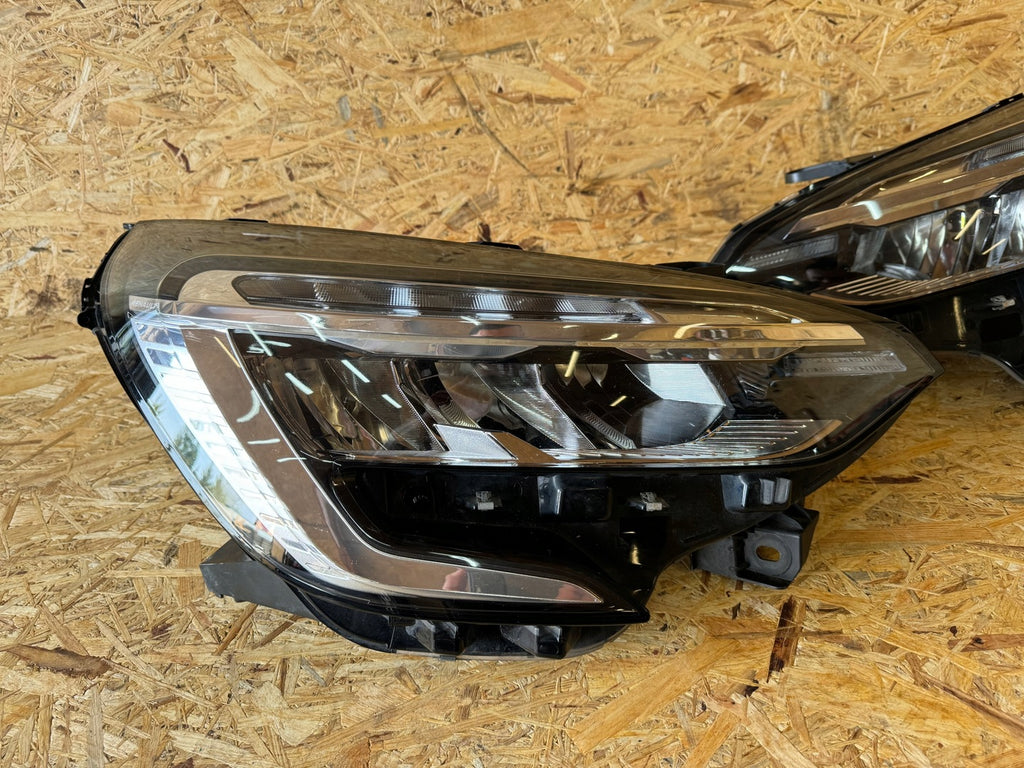 Frontscheinwerfer Renault Clio V 260604183R 260108676R Ein Satz Headlight