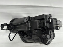 Laden Sie das Bild in den Galerie-Viewer, Frontscheinwerfer Skoda Karoq 57B941036 LED Rechts Scheinwerfer Headlight SCH3338709888la
