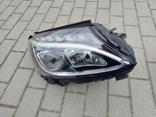 Laden Sie das Bild in den Galerie-Viewer, Frontscheinwerfer Mercedes-Benz W205 A2059062704 LED Rechts oder Links SCH3433168177ht
