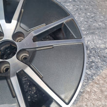 Laden Sie das Bild in den Galerie-Viewer, 1x Alufelge 16 Zoll 7.0" 5x100 34ET Glanz Grau 8XA601025C Audi A1 8xa 8xf Mg FEL1341749927hx