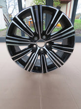 Laden Sie das Bild in den Galerie-Viewer, 1x Alufelge 18 Zoll 8.0" 5x108 42ET Glanz Schwarz 31471312 Volvo S60 V60 FEL7188002130ld