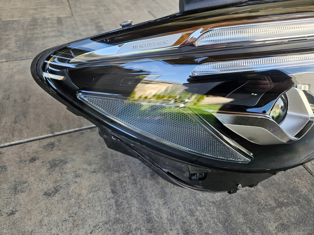 Frontscheinwerfer Mercedes-Benz W247 A2479062603 LED Rechts Headlight SCH1933754574aw