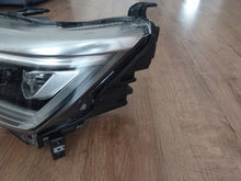 Laden Sie das Bild in den Galerie-Viewer, Frontscheinwerfer VW Amarok N1XB13E017DE Links Scheinwerfer Headlight SCH6836161483lx