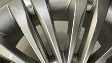 Load image into Gallery viewer, 1x Alufelge 17 Zoll 7.0&quot; 5x112 44 5ET A2064014400 Mercedes-Benz W206 Rim Wheel