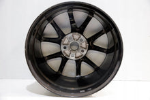 Laden Sie das Bild in den Galerie-Viewer, 1x Alufelge 18 Zoll 8.5" 5x114.3 1044221-00-C Tesla Model 3 Rim Wheel FEL8293253944ll