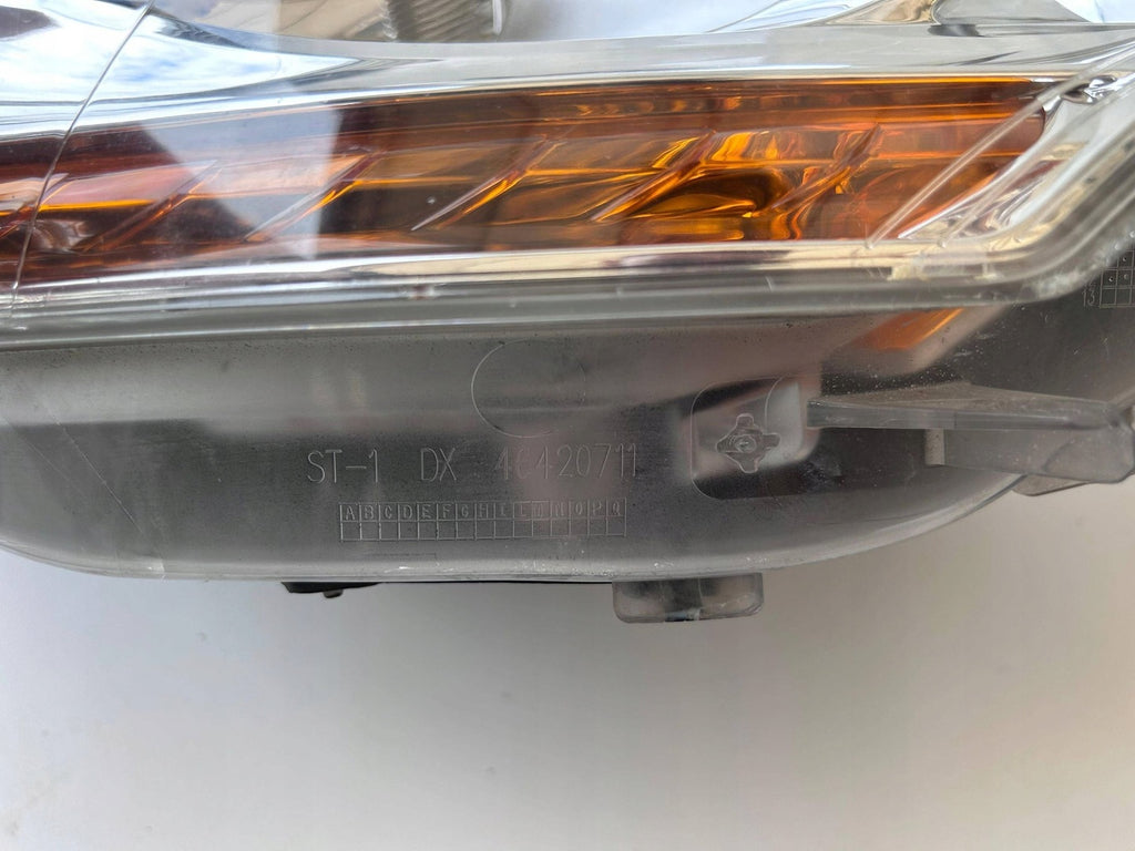 Frontscheinwerfer Citroën C4 II MCJ23820 Ein Stück (Rechts oder Links) Headlight
